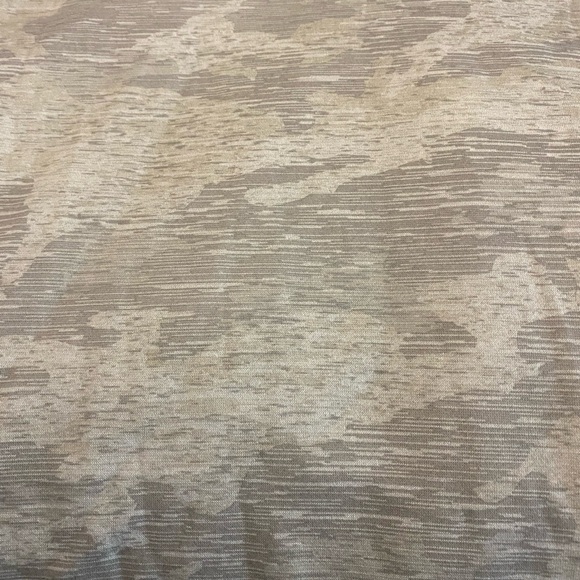 Just Be Women’s Gray Camouflage Hoodie Pullover Size Small NWT - Picture 4 of 5